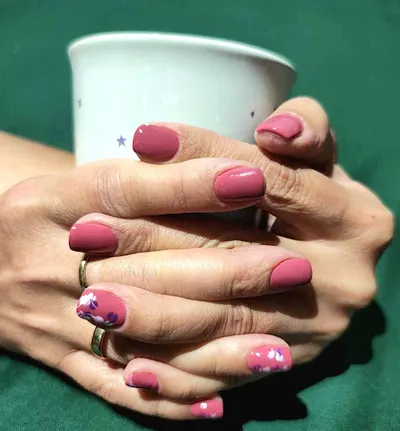 Salon Urody Genesis, Kosmetyka Pabianice, Paznokcie Barbara Cichosz, Podolog Pabianice, Podologia